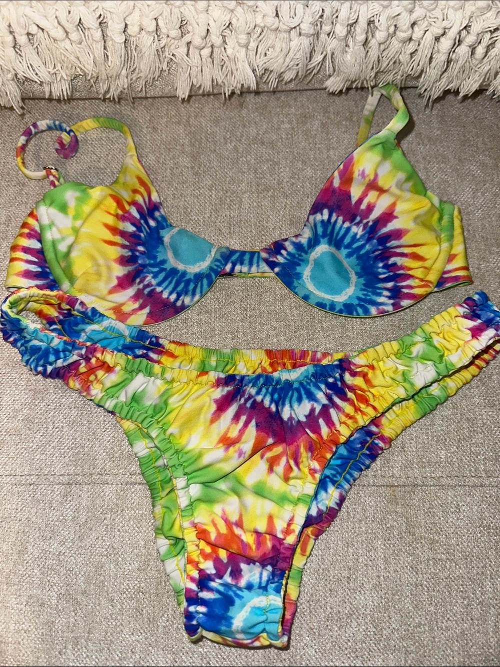 Tie-Dye Underwire Bikini Top - (xs)